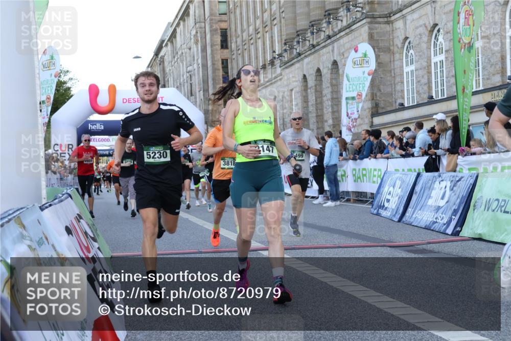 07.09.2025 - BARMER Alsterlauf Strokosch-Dieckow http://msf.ph/oto/8720979 07.09.2025 09:50:14 Ziel 1029, 2147, 2402, 2629, 2881, 2889, 2918, 3567, 3818, 4426, 4481, 4535, 4678, 4826, 5091, 5230, 5499, 5823, 6290, 8207 meine-sportfotos.de