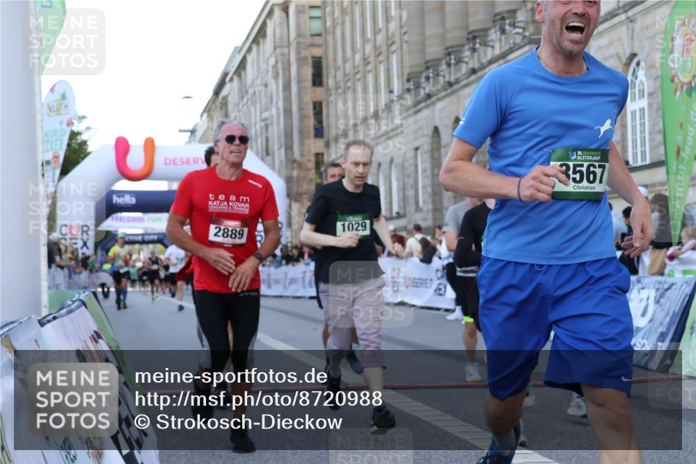 07.09.2025 - BARMER Alsterlauf Strokosch-Dieckow http://msf.ph/oto/8720988 07.09.2025 09:50:17 Ziel 1029, 2147, 2629, 2889, 2918, 3030, 3404, 3567, 3818, 4043, 4426, 4481, 4535, 4678, 4826, 5091, 5230, 5499, 6290, 8207, 8418 meine-sportfotos.de