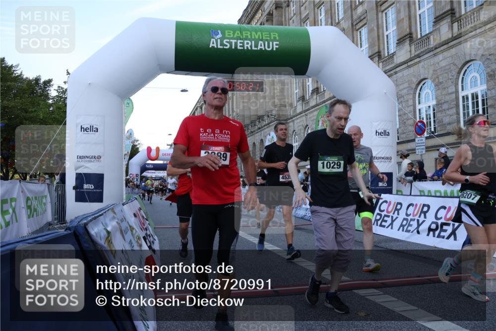 07.09.2025 - BARMER Alsterlauf Strokosch-Dieckow http://msf.ph/oto/8720991 07.09.2025 09:50:19 Ziel 1029, 2301, 2629, 2889, 2918, 3030, 3404, 3567, 3818, 4043, 4481, 4535, 4826, 5091, 5230, 5460, 5499, 6290, 8207, 8418 meine-sportfotos.de
