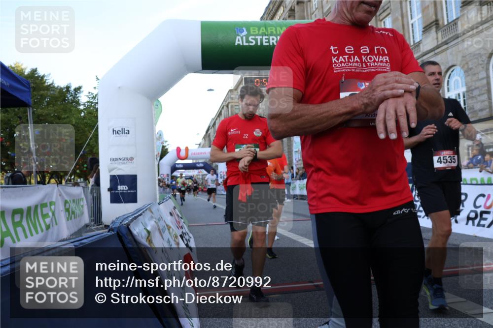 07.09.2025 - BARMER Alsterlauf Strokosch-Dieckow http://msf.ph/oto/8720992 07.09.2025 09:50:20 Ziel 1029, 2301, 2629, 2889, 2918, 3030, 3404, 3567, 3818, 4043, 4308, 4481, 4535, 4826, 5091, 5460, 5499, 6290, 8207, 8418 meine-sportfotos.de