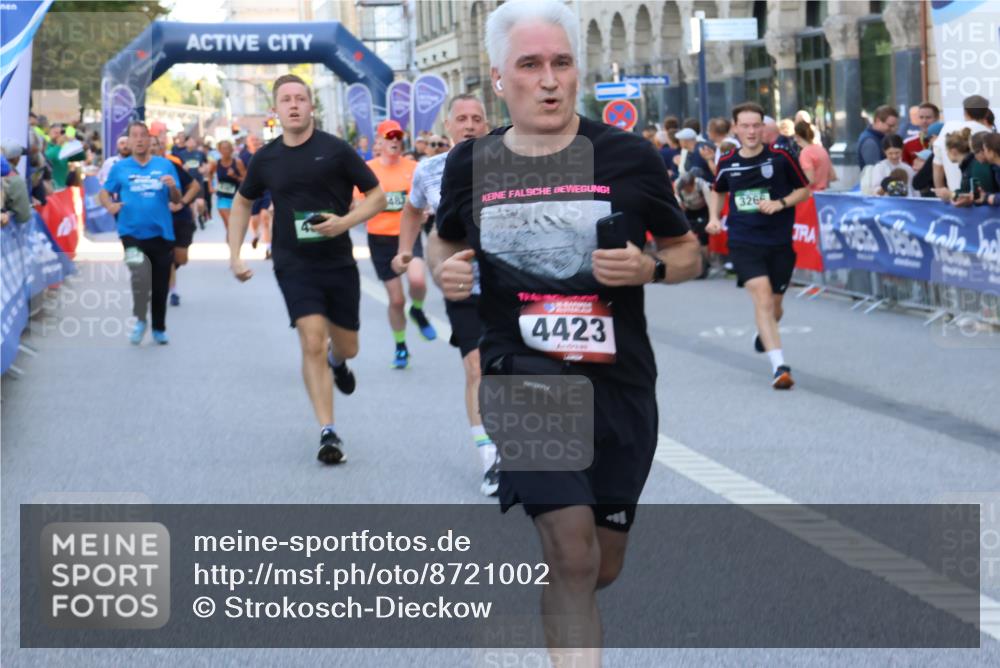 07.09.2025 - BARMER Alsterlauf Strokosch-Dieckow http://msf.ph/oto/8721002 07.09.2025 09:58:41 Ziel 2055, 2270, 2786, 2808, 2993, 3075, 3081, 3222, 3252, 3277, 3414, 3492, 3667, 3709, 3710, 4123, 4183, 4188, 4225, 4226, 4290, 4299, 4700, 4801, 4940, 5016, 5099, 5100, 5174, 5211, 5313, 5335, 5501, 5518, 5548, 5552, 5723, 5834, 5838, 6064, 6157, 8117 meine-sportfotos.de