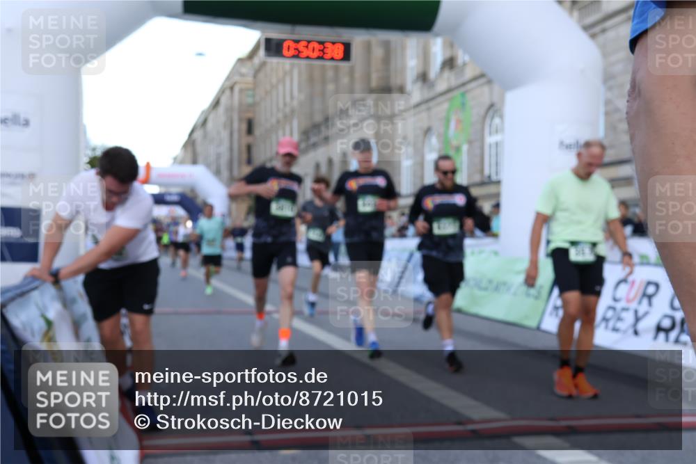 07.09.2025 - BARMER Alsterlauf Strokosch-Dieckow http://msf.ph/oto/8721015 07.09.2025 09:50:36 Ziel 2906, 3032, 3299, 3579, 3819, 4326, 4924, 4988, 5215, 5372, 5428, 5587, 5722, 5776, 5812, 6311, 8377, 8415, 8419 meine-sportfotos.de