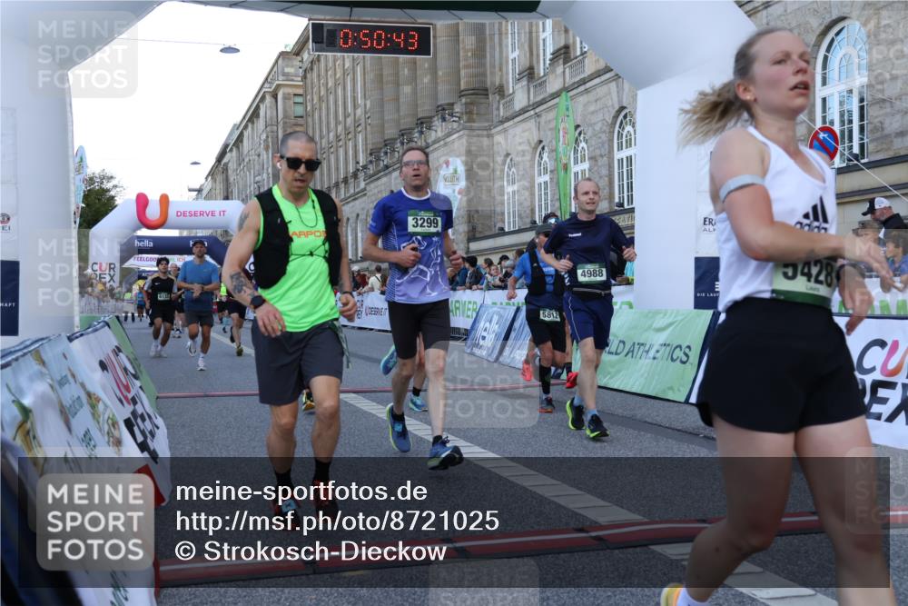07.09.2025 - BARMER Alsterlauf Strokosch-Dieckow http://msf.ph/oto/8721025 07.09.2025 09:50:42 Ziel 2328, 2697, 2906, 2985, 3032, 3037, 3195, 3299, 3320, 4988, 5215, 5372, 5425, 5428, 5470, 5565, 5722, 5776, 5812, 6133, 6252, 8415 meine-sportfotos.de