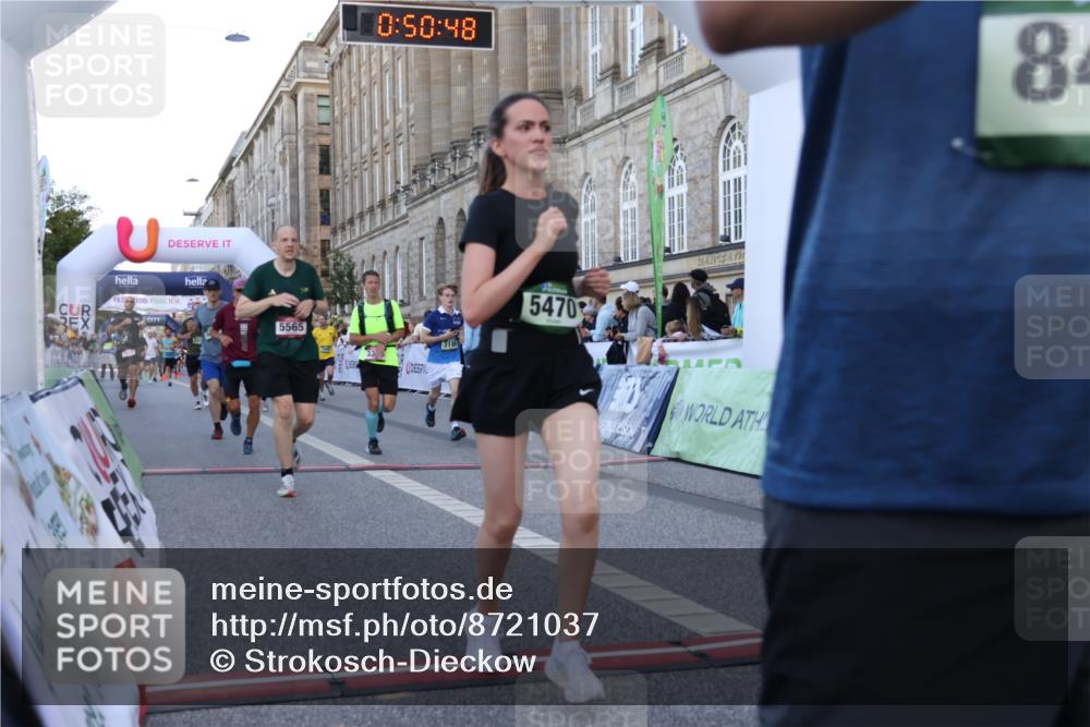 07.09.2025 - BARMER Alsterlauf Strokosch-Dieckow http://msf.ph/oto/8721037 07.09.2025 09:50:46 Ziel 2328, 2697, 2912, 2985, 3037, 3175, 3195, 3299, 3320, 3728, 3858, 3896, 4988, 5215, 5372, 5425, 5470, 5565, 5722, 5776, 5812, 6133, 6252, 8249, 8250, 8415 meine-sportfotos.de