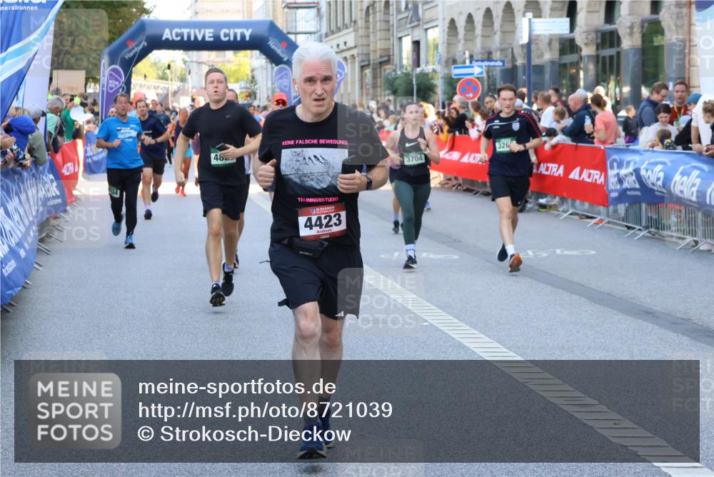 07.09.2025 - BARMER Alsterlauf Strokosch-Dieckow http://msf.ph/oto/8721039 07.09.2025 09:58:40 Ziel 2055, 2270, 2786, 2808, 2993, 3075, 3081, 3222, 3252, 3277, 3414, 3492, 3667, 3709, 3710, 4123, 4183, 4188, 4225, 4226, 4242, 4290, 4299, 4700, 4801, 4940, 5016, 5099, 5100, 5174, 5211, 5313, 5335, 5501, 5518, 5548, 5552, 5723, 5834, 5838, 6064, 6157, 8117 meine-sportfotos.de