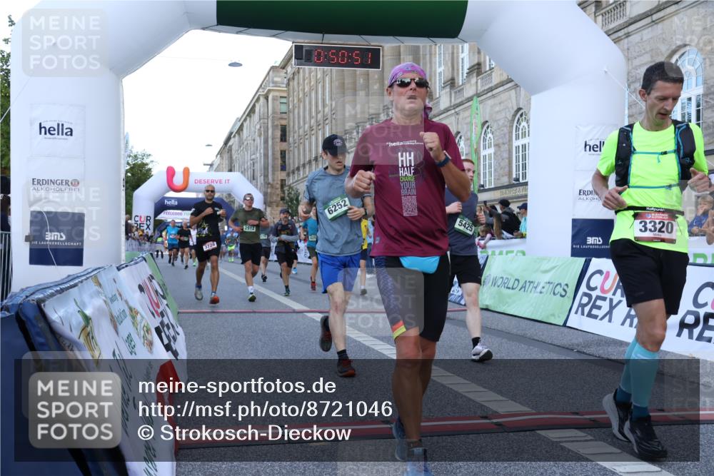 07.09.2025 - BARMER Alsterlauf Strokosch-Dieckow http://msf.ph/oto/8721046 07.09.2025 09:50:49 Ziel 2328, 2697, 2794, 2912, 2985, 3037, 3158, 3175, 3195, 3320, 3728, 3858, 3896, 5425, 5441, 5470, 5565, 5579, 6133, 6252, 8043, 8249, 8250 meine-sportfotos.de
