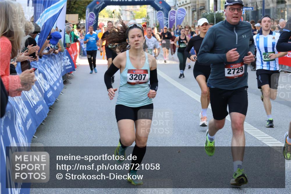 07.09.2025 - BARMER Alsterlauf Strokosch-Dieckow http://msf.ph/oto/8721058 07.09.2025 09:58:38 Ziel 2055, 2270, 2786, 2808, 3075, 3081, 3222, 3252, 3277, 3414, 3492, 3709, 3710, 4183, 4188, 4219, 4225, 4226, 4242, 4290, 4299, 4700, 4801, 4940, 5016, 5099, 5100, 5174, 5211, 5313, 5335, 5501, 5518, 5548, 5723, 5834, 5838, 5882, 6064, 6157, 8117, 8239 meine-sportfotos.de