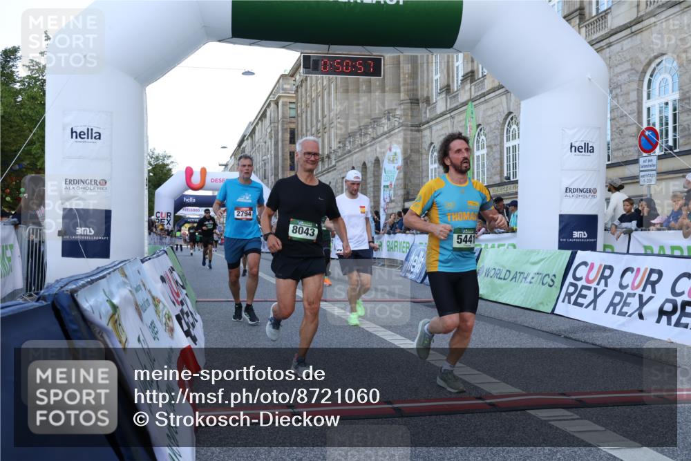 07.09.2025 - BARMER Alsterlauf Strokosch-Dieckow http://msf.ph/oto/8721060 07.09.2025 09:50:55 Ziel 2122, 2794, 2912, 3158, 3175, 3728, 3858, 3896, 4160, 4164, 4336, 4663, 5318, 5441, 5579, 5642, 5661, 6235, 8043, 8249, 8250 meine-sportfotos.de