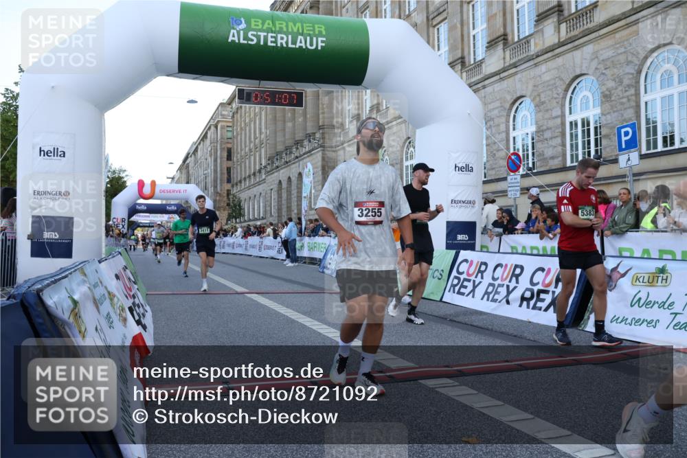 07.09.2025 - BARMER Alsterlauf Strokosch-Dieckow http://msf.ph/oto/8721092 07.09.2025 09:51:06 Ziel 2478, 3255, 3314, 3411, 3510, 3518, 3623, 3749, 4499, 5018, 5316, 5318, 5383, 5661, 6107, 6235, 8240 meine-sportfotos.de