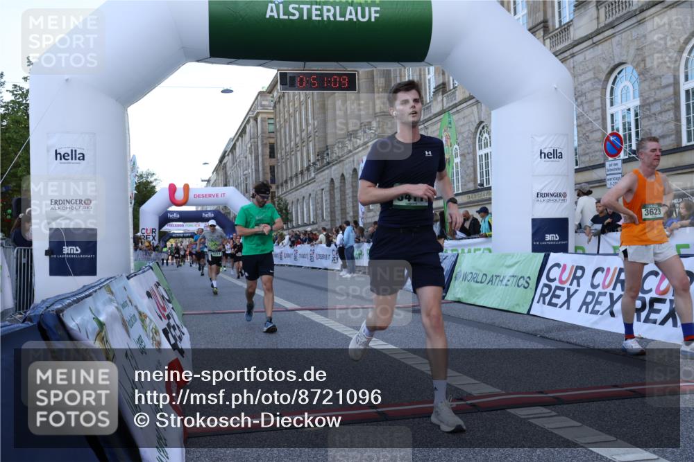 07.09.2025 - BARMER Alsterlauf Strokosch-Dieckow http://msf.ph/oto/8721096 07.09.2025 09:51:08 Ziel 2478, 2897, 2922, 3147, 3148, 3255, 3314, 3411, 3510, 3518, 3525, 3623, 3749, 4499, 5018, 5316, 5383, 6107, 8240 meine-sportfotos.de