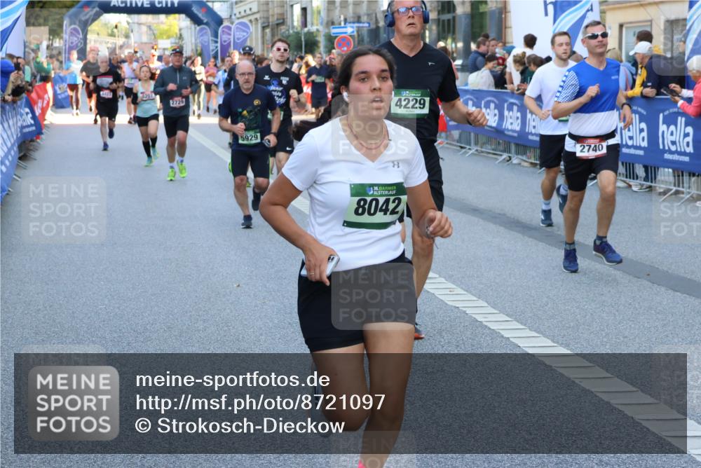07.09.2025 - BARMER Alsterlauf Strokosch-Dieckow http://msf.ph/oto/8721097 07.09.2025 09:58:34 Ziel 2055, 2297, 2786, 2808, 2867, 3081, 3252, 3277, 3394, 3631, 3666, 3709, 3710, 4183, 4188, 4219, 4227, 4242, 4290, 4299, 4801, 4940, 4972, 5016, 5099, 5100, 5174, 5211, 5313, 5335, 5501, 5518, 5548, 5723, 5834, 5838, 5882, 6160, 6161, 8117, 8239 meine-sportfotos.de