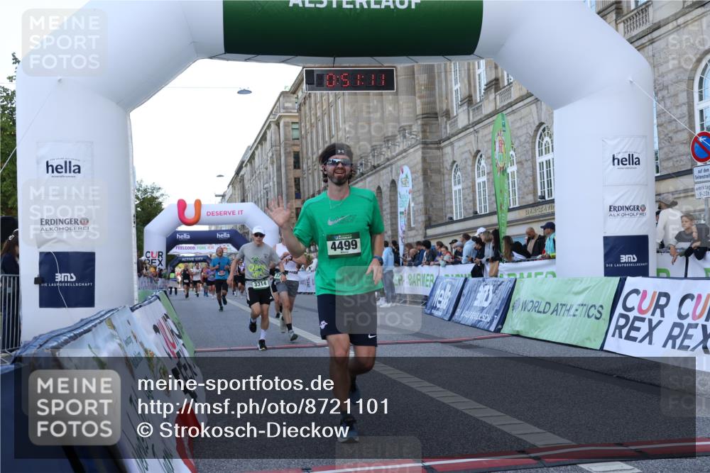07.09.2025 - BARMER Alsterlauf Strokosch-Dieckow http://msf.ph/oto/8721101 07.09.2025 09:51:09 Ziel 2478, 2897, 2922, 3147, 3148, 3255, 3314, 3411, 3443, 3518, 3525, 3623, 3749, 4499, 5316, 5383, 6107, 8105 meine-sportfotos.de