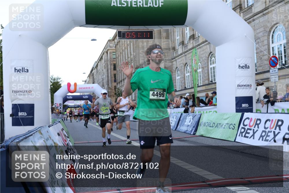 07.09.2025 - BARMER Alsterlauf Strokosch-Dieckow http://msf.ph/oto/8721102 07.09.2025 09:51:09 Ziel 2478, 2897, 2922, 3147, 3148, 3255, 3314, 3411, 3443, 3518, 3525, 3623, 3749, 4499, 5316, 5383, 6107, 8105 meine-sportfotos.de