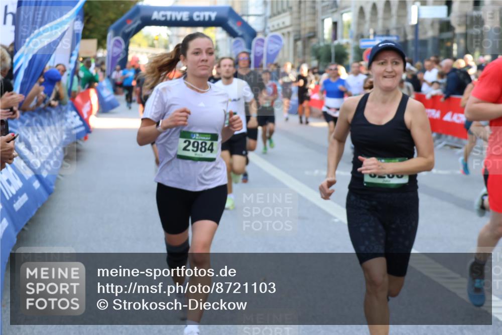 07.09.2025 - BARMER Alsterlauf Strokosch-Dieckow http://msf.ph/oto/8721103 07.09.2025 09:58:30 Ziel 2055, 2297, 2762, 2867, 2988, 3050, 3252, 3394, 3482, 3593, 3631, 3666, 4183, 4188, 4219, 4227, 4242, 4698, 4801, 4940, 4972, 5016, 5099, 5100, 5174, 5335, 5498, 5501, 5548, 5723, 5838, 5882, 5955, 6160, 6161, 8117, 8239 meine-sportfotos.de