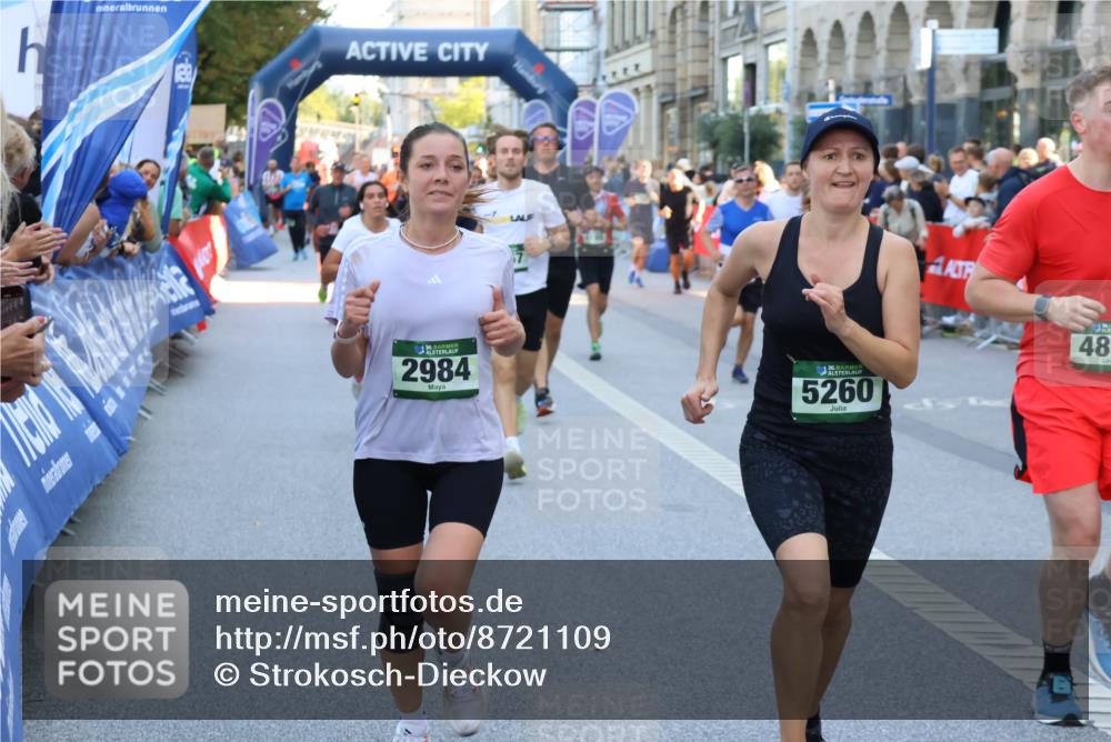 07.09.2025 - BARMER Alsterlauf Strokosch-Dieckow http://msf.ph/oto/8721109 07.09.2025 09:58:30 Ziel 2055, 2297, 2762, 2867, 2988, 3050, 3252, 3394, 3482, 3593, 3631, 3666, 4183, 4188, 4219, 4227, 4242, 4698, 4801, 4940, 4972, 5016, 5099, 5100, 5174, 5335, 5498, 5501, 5548, 5723, 5838, 5882, 5955, 6160, 6161, 8117, 8239 meine-sportfotos.de