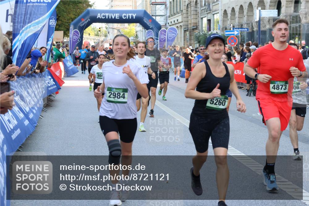 07.09.2025 - BARMER Alsterlauf Strokosch-Dieckow http://msf.ph/oto/8721121 07.09.2025 09:58:30 Ziel 2055, 2297, 2762, 2867, 2988, 3050, 3252, 3394, 3482, 3593, 3631, 3666, 4183, 4188, 4219, 4227, 4242, 4698, 4801, 4940, 4972, 5016, 5099, 5100, 5174, 5335, 5498, 5501, 5548, 5723, 5838, 5882, 5955, 6160, 6161, 8117, 8239 meine-sportfotos.de