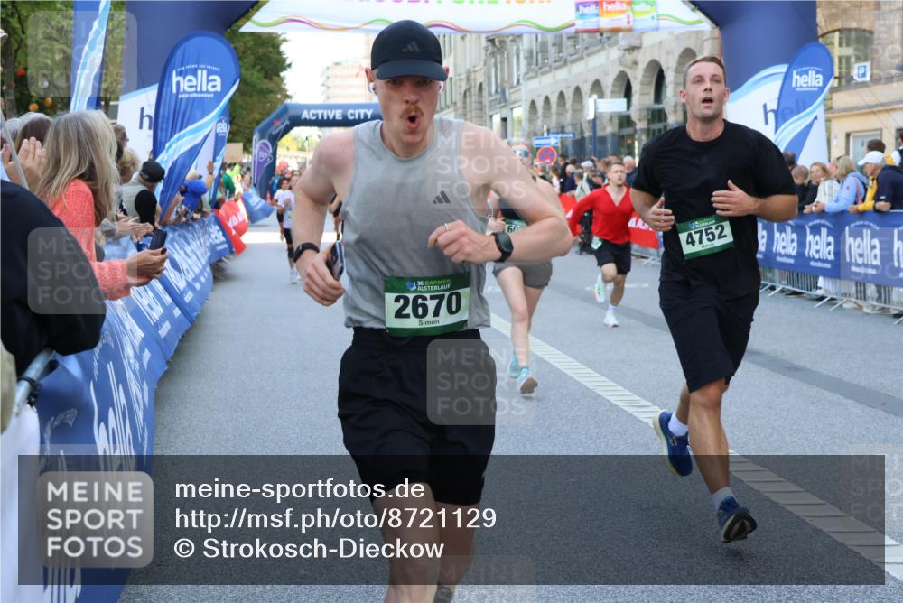 07.09.2025 - BARMER Alsterlauf Strokosch-Dieckow http://msf.ph/oto/8721129 07.09.2025 09:58:25 Ziel 2210, 2297, 2375, 2640, 2762, 2803, 2867, 2988, 3040, 3050, 3394, 3482, 3593, 3631, 3666, 3704, 4119, 4135, 4219, 4227, 4242, 4558, 4559, 4698, 4828, 4972, 5099, 5100, 5147, 5498, 5548, 5882, 5955, 6160, 6161, 6340, 8117, 8239, 8387, 8388 meine-sportfotos.de