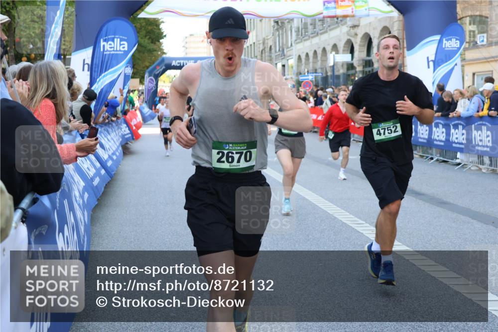 07.09.2025 - BARMER Alsterlauf Strokosch-Dieckow http://msf.ph/oto/8721132 07.09.2025 09:58:25 Ziel 2210, 2297, 2375, 2640, 2762, 2803, 2867, 2988, 3040, 3050, 3394, 3482, 3593, 3631, 3666, 3704, 4119, 4135, 4219, 4227, 4242, 4558, 4559, 4698, 4828, 4972, 5099, 5100, 5147, 5498, 5548, 5882, 5955, 6160, 6161, 6340, 8117, 8239, 8387, 8388 meine-sportfotos.de