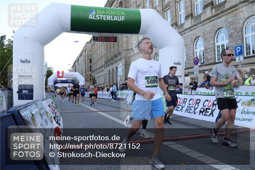 07.09.2025 - BARMER Alsterlauf Strokosch-Dieckow http://msf.ph/oto/8721152 07.09.2025 09:51:29 Ziel 2162, 2322, 2609, 2836, 2900, 3059, 3447, 3476, 3812, 4300, 4992, 5358, 5426, 5455, 5772, 5899, 8174, 8318 meine-sportfotos.de
