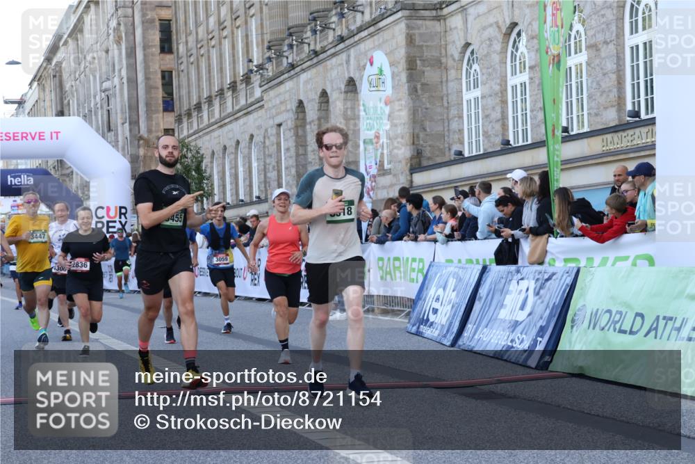 07.09.2025 - BARMER Alsterlauf Strokosch-Dieckow http://msf.ph/oto/8721154 07.09.2025 09:51:30 Ziel 2162, 2322, 2609, 2836, 3059, 3447, 3476, 3812, 4161, 4223, 4300, 4895, 4992, 5358, 5426, 5455, 5772, 5899, 8174, 8318 meine-sportfotos.de
