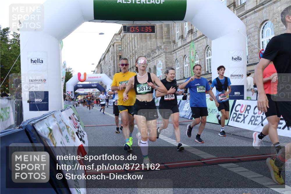 07.09.2025 - BARMER Alsterlauf Strokosch-Dieckow http://msf.ph/oto/8721162 07.09.2025 09:51:34 Ziel 2322, 2609, 2802, 2836, 3059, 3447, 3618, 3812, 4161, 4162, 4223, 4300, 4619, 4895, 4992, 5358, 5426, 5455, 5772, 8318 meine-sportfotos.de