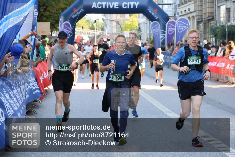 07.09.2025 - BARMER Alsterlauf Strokosch-Dieckow http://msf.ph/oto/8721164 07.09.2025 09:58:19 Ziel 2210, 2297, 2375, 2483, 2640, 2762, 2803, 2867, 2988, 3040, 3050, 3207, 3266, 3394, 3479, 3482, 3593, 3631, 3666, 3704, 4119, 4135, 4219, 4227, 4423, 4558, 4559, 4698, 4828, 4872, 4972, 5147, 5498, 5793, 5882, 5955, 5981, 6001, 6160, 6161, 6340, 8239, 8334, 8387, 8388 meine-sportfotos.de