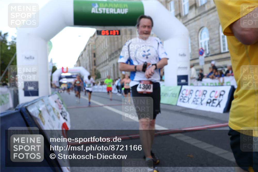 07.09.2025 - BARMER Alsterlauf Strokosch-Dieckow http://msf.ph/oto/8721166 07.09.2025 09:51:36 Ziel 2609, 2802, 2836, 3059, 3447, 3618, 3812, 4161, 4162, 4223, 4300, 4619, 4895, 4992, 5051, 5358, 5426, 5455, 8318 meine-sportfotos.de