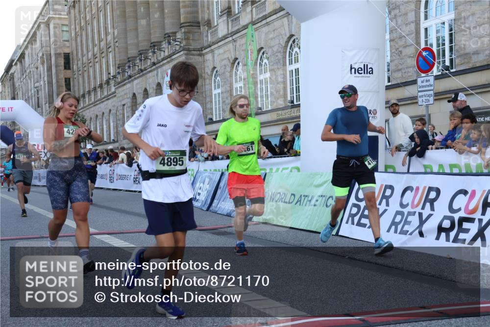 07.09.2025 - BARMER Alsterlauf Strokosch-Dieckow http://msf.ph/oto/8721170 07.09.2025 09:51:38 Ziel 2609, 2802, 3059, 3447, 3538, 3546, 3618, 4161, 4162, 4223, 4300, 4619, 4895, 4992, 5051, 5358 meine-sportfotos.de