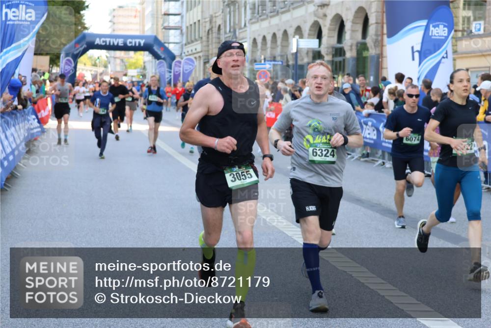 07.09.2025 - BARMER Alsterlauf Strokosch-Dieckow http://msf.ph/oto/8721179 07.09.2025 09:58:17 Ziel 2210, 2297, 2375, 2483, 2640, 2729, 2762, 2803, 2867, 2988, 3040, 3050, 3207, 3266, 3394, 3479, 3482, 3593, 3631, 3666, 3704, 3813, 4119, 4135, 4227, 4423, 4558, 4559, 4698, 4828, 4872, 4972, 5147, 5498, 5685, 5793, 5955, 5981, 6001, 6160, 6161, 6340, 8334, 8387, 8388 meine-sportfotos.de