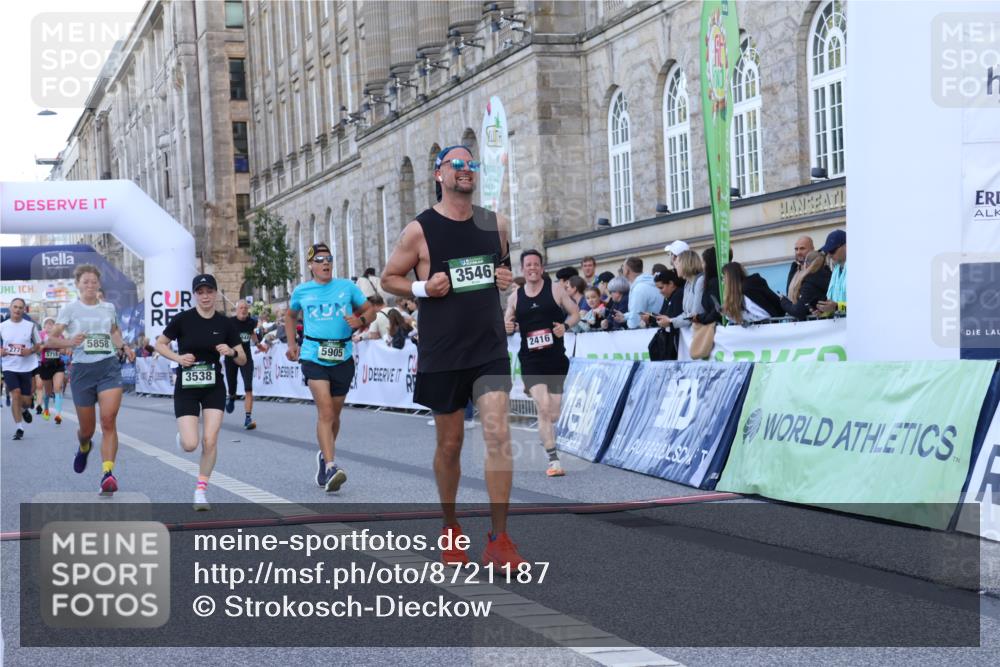 07.09.2025 - BARMER Alsterlauf Strokosch-Dieckow http://msf.ph/oto/8721187 07.09.2025 09:51:44 Ziel 2025, 2416, 2778, 2802, 3538, 3546, 3618, 4173, 4619, 4944, 5051, 5715, 5858, 5905, 5921 meine-sportfotos.de