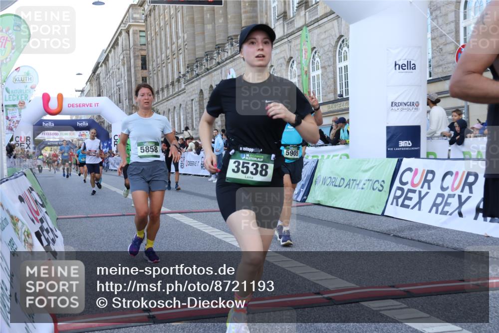 07.09.2025 - BARMER Alsterlauf Strokosch-Dieckow http://msf.ph/oto/8721193 07.09.2025 09:51:46 Ziel 2025, 2416, 2778, 3538, 3546, 4173, 4619, 4944, 5051, 5710, 5715, 5858, 5905, 5921 meine-sportfotos.de