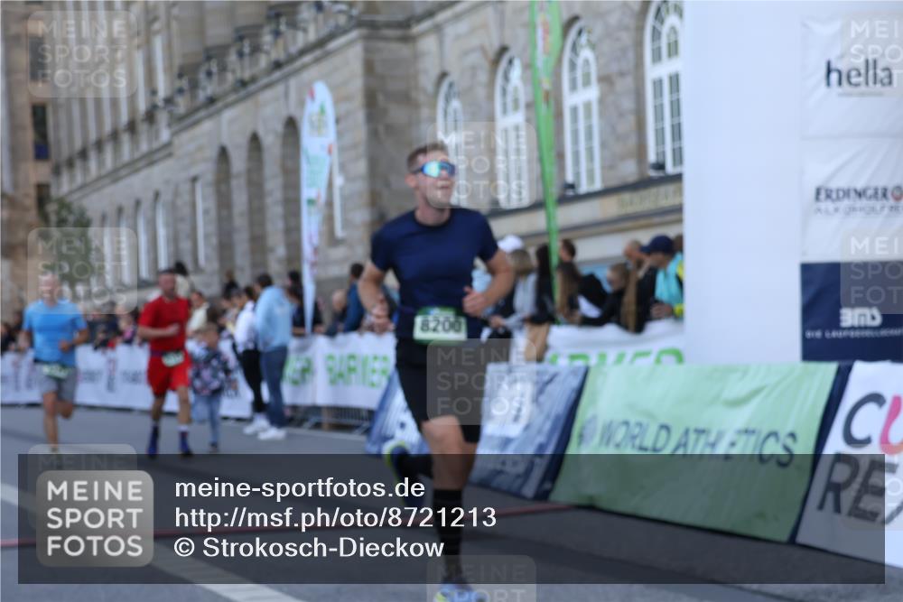 07.09.2025 - BARMER Alsterlauf Strokosch-Dieckow http://msf.ph/oto/8721213 07.09.2025 09:51:54 Ziel 2025, 2778, 3247, 4157, 4173, 4944, 5063, 5125, 5179, 5234, 5376, 5710, 5715, 5807, 8200, 8292, 8477 meine-sportfotos.de