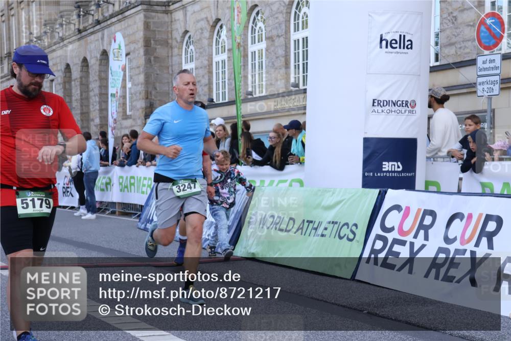 07.09.2025 - BARMER Alsterlauf Strokosch-Dieckow http://msf.ph/oto/8721217 07.09.2025 09:51:57 Ziel 2681, 2879, 3247, 4157, 5063, 5125, 5179, 5234, 5376, 5710, 5807, 8075, 8200, 8292, 8477 meine-sportfotos.de