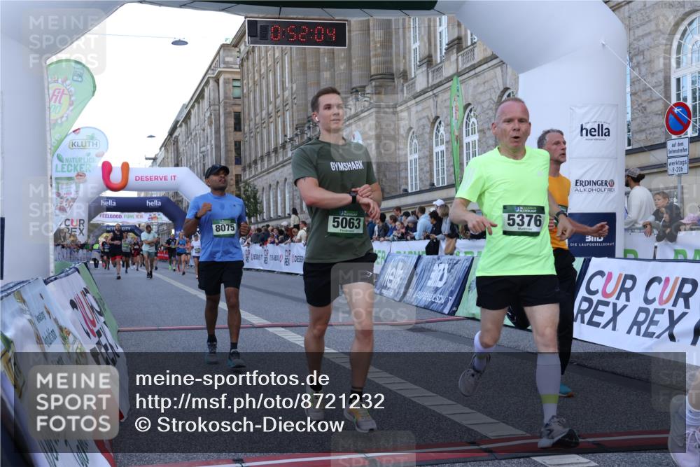 07.09.2025 - BARMER Alsterlauf Strokosch-Dieckow http://msf.ph/oto/8721232 07.09.2025 09:52:02 Ziel 2165, 2242, 2451, 2681, 2879, 3247, 4157, 5063, 5125, 5234, 5376, 5807, 5884, 5886, 8075, 8292, 8477 meine-sportfotos.de
