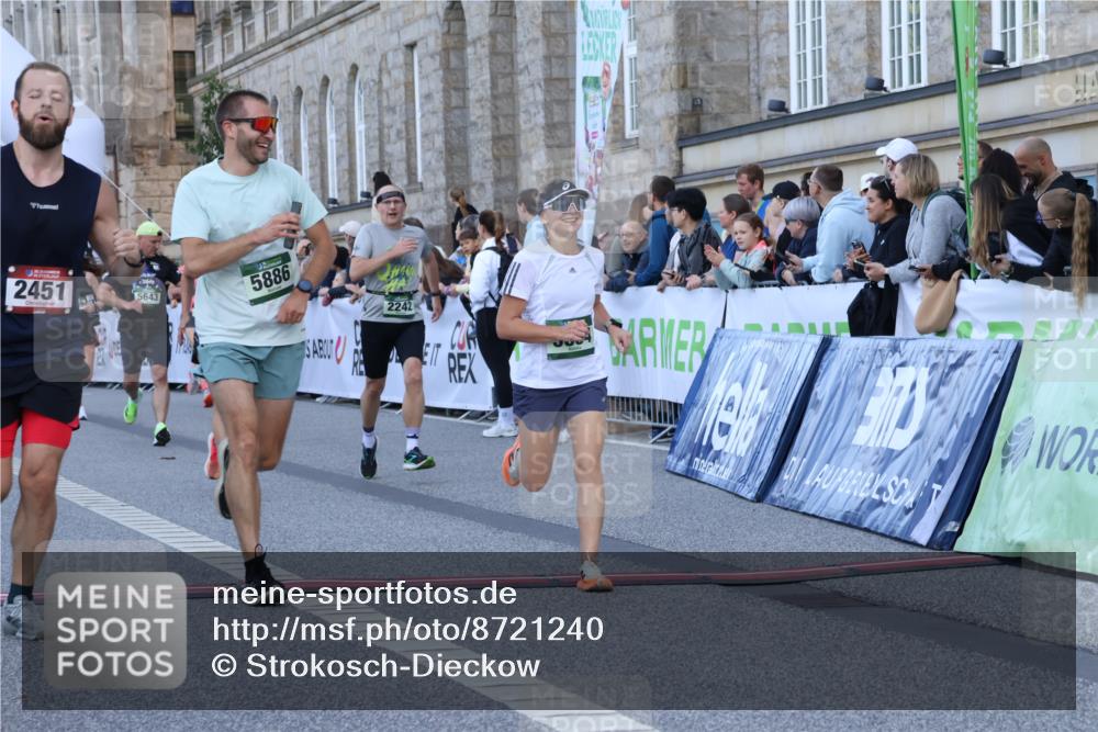 07.09.2025 - BARMER Alsterlauf Strokosch-Dieckow http://msf.ph/oto/8721240 07.09.2025 09:52:07 Ziel 2165, 2242, 2451, 2681, 2823, 2879, 3556, 3750, 4420, 4795, 4979, 5326, 5643, 5884, 5886, 5940, 5969, 8075 meine-sportfotos.de
