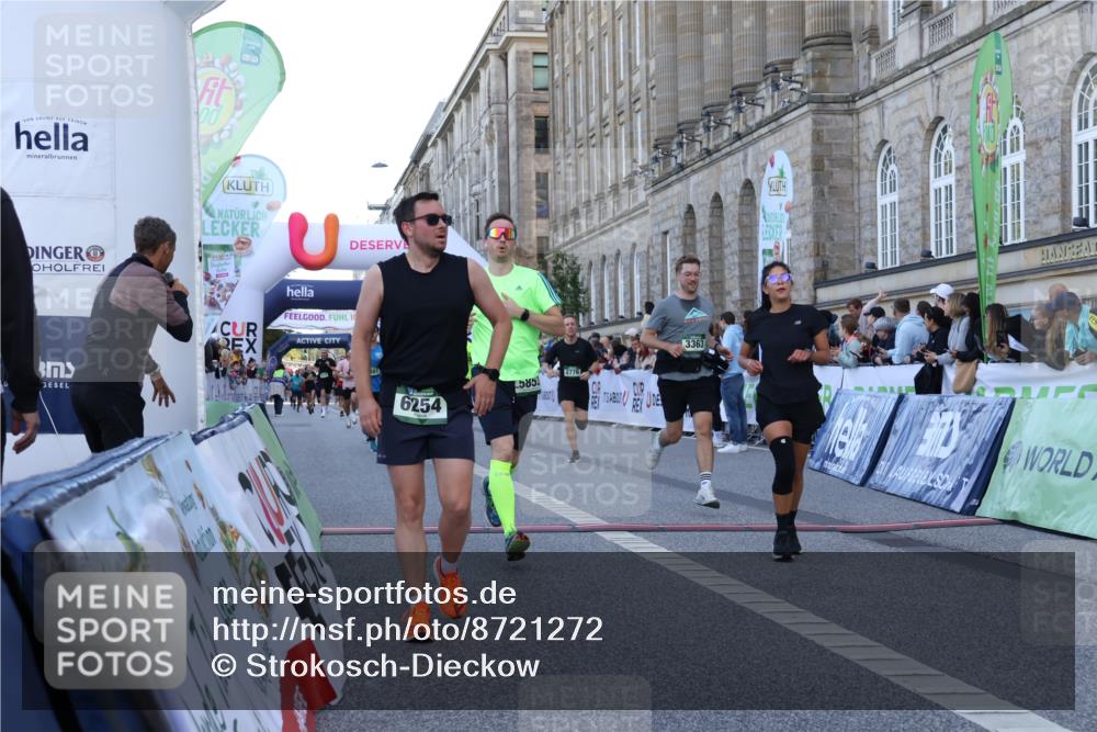 07.09.2025 - BARMER Alsterlauf Strokosch-Dieckow http://msf.ph/oto/8721272 07.09.2025 09:52:16 Ziel 2174, 2545, 2776, 2823, 3071, 3099, 3363, 3556, 3601, 3750, 3981, 4420, 4613, 4795, 4979, 5643, 5853, 5940, 5969, 6142, 6254 meine-sportfotos.de