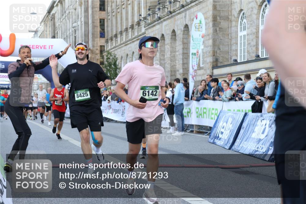 07.09.2025 - BARMER Alsterlauf Strokosch-Dieckow http://msf.ph/oto/8721293 07.09.2025 09:52:24 Ziel 2174, 2398, 2545, 2776, 3029, 3071, 3823, 3981, 4271, 4613, 5311, 5420, 5575, 6142, 8305, 8425 meine-sportfotos.de