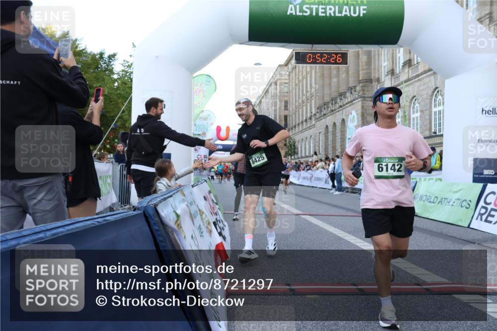 07.09.2025 - BARMER Alsterlauf Strokosch-Dieckow http://msf.ph/oto/8721297 07.09.2025 09:52:25 Ziel 2174, 2398, 2545, 3029, 3068, 3069, 3071, 3823, 3981, 4271, 4453, 4746, 5311, 5420, 5575, 5648, 6142, 8305, 8425 meine-sportfotos.de