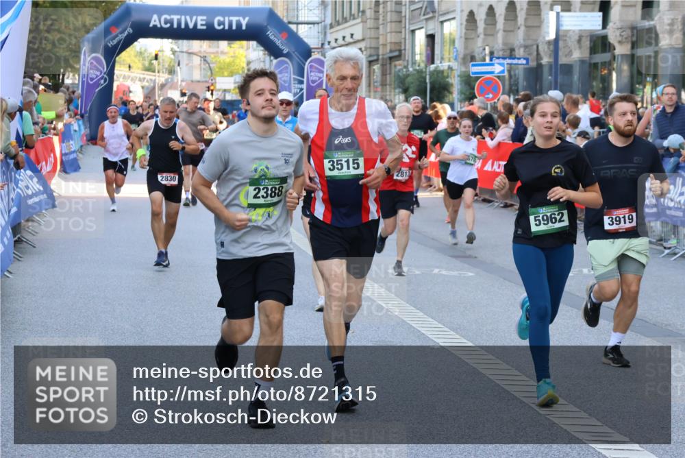 07.09.2025 - BARMER Alsterlauf Strokosch-Dieckow http://msf.ph/oto/8721315 07.09.2025 09:57:52 Ziel 2257, 2670, 2984, 3055, 3347, 4012, 4229, 4283, 4618, 4712, 4723, 4752, 4843, 4873, 5079, 5196, 5260, 5384, 5629, 5690, 5901, 6014, 6023, 6074, 6238, 6324, 8042, 8052, 8091, 8099, 8439 meine-sportfotos.de