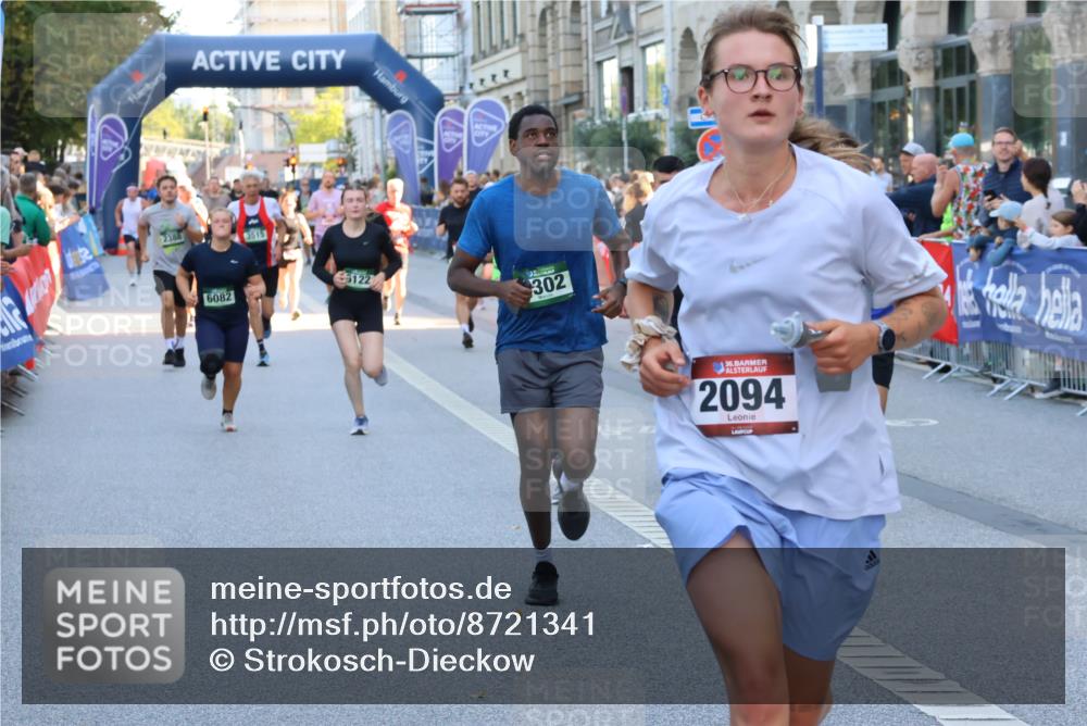 07.09.2025 - BARMER Alsterlauf Strokosch-Dieckow http://msf.ph/oto/8721341 07.09.2025 09:57:46 Ziel 2257, 2670, 2672, 3055, 4012, 4618, 4701, 4723, 4752, 4843, 4888, 4920, 5079, 5196, 5384, 5629, 5690, 5697, 5842, 5843, 5901, 6023, 6074, 6238, 6324, 8052, 8091, 8099 meine-sportfotos.de