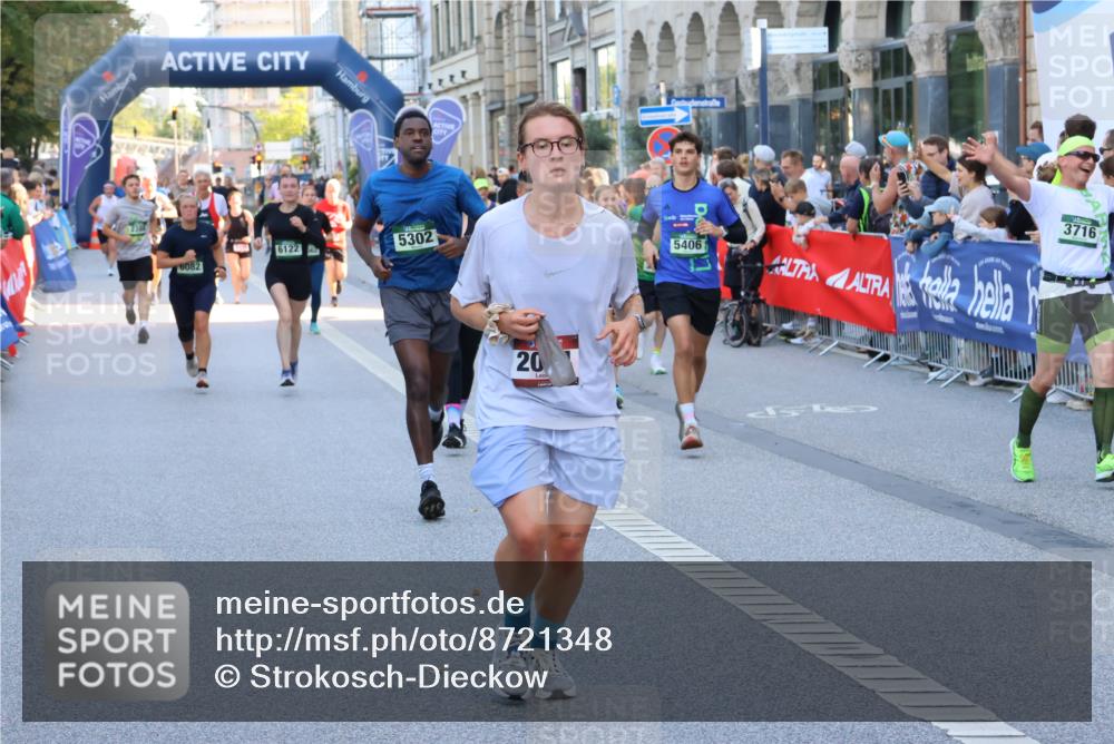 07.09.2025 - BARMER Alsterlauf Strokosch-Dieckow http://msf.ph/oto/8721348 07.09.2025 09:57:45 Ziel 2257, 2377, 2670, 2672, 3055, 4012, 4618, 4701, 4723, 4752, 4888, 4920, 5075, 5079, 5196, 5366, 5384, 5629, 5690, 5697, 5842, 5843, 5901, 6023, 6074, 6238, 6324, 8052, 8091, 8099 meine-sportfotos.de