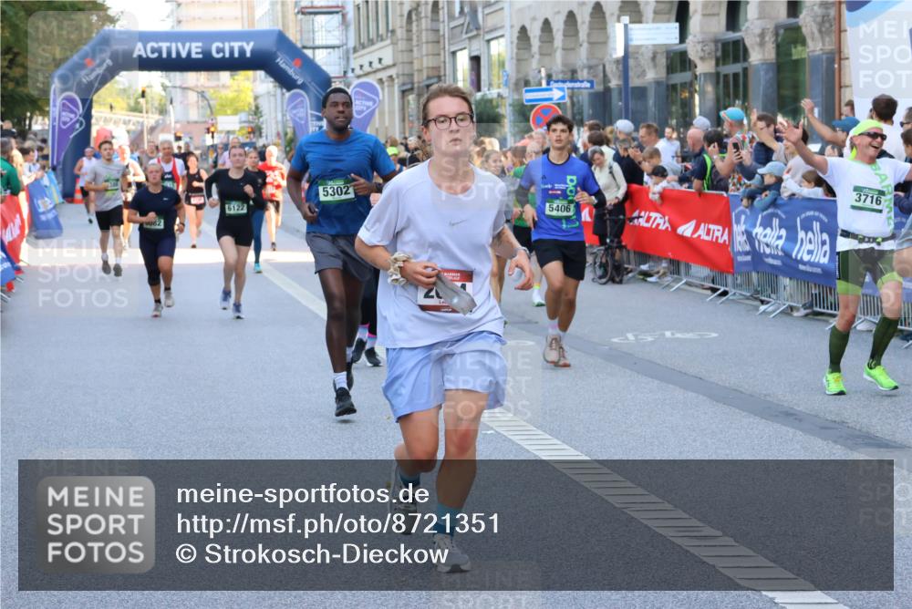 07.09.2025 - BARMER Alsterlauf Strokosch-Dieckow http://msf.ph/oto/8721351 07.09.2025 09:57:45 Ziel 2257, 2377, 2670, 2672, 3055, 4012, 4618, 4701, 4723, 4752, 4888, 4920, 5075, 5079, 5196, 5366, 5384, 5629, 5690, 5697, 5842, 5843, 5901, 6023, 6074, 6238, 6324, 8052, 8091, 8099 meine-sportfotos.de