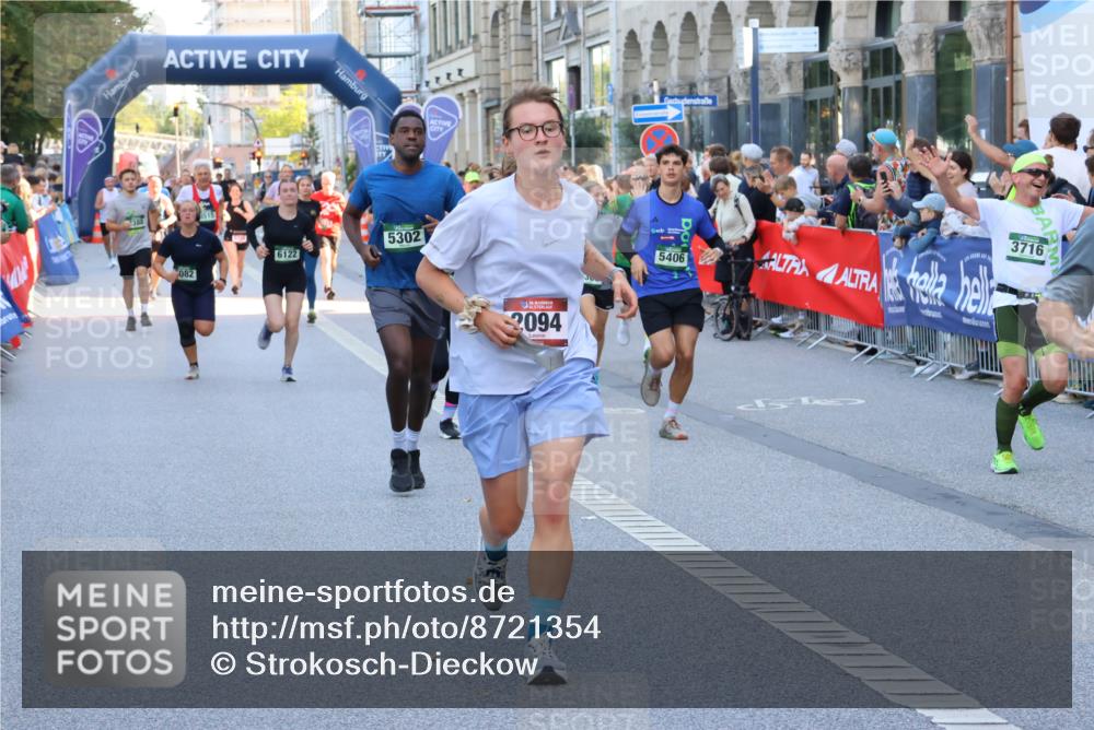 07.09.2025 - BARMER Alsterlauf Strokosch-Dieckow http://msf.ph/oto/8721354 07.09.2025 09:57:45 Ziel 2257, 2377, 2670, 2672, 3055, 4012, 4618, 4701, 4723, 4752, 4888, 4920, 5075, 5079, 5196, 5366, 5384, 5629, 5690, 5697, 5842, 5843, 5901, 6023, 6074, 6238, 6324, 8052, 8091, 8099 meine-sportfotos.de
