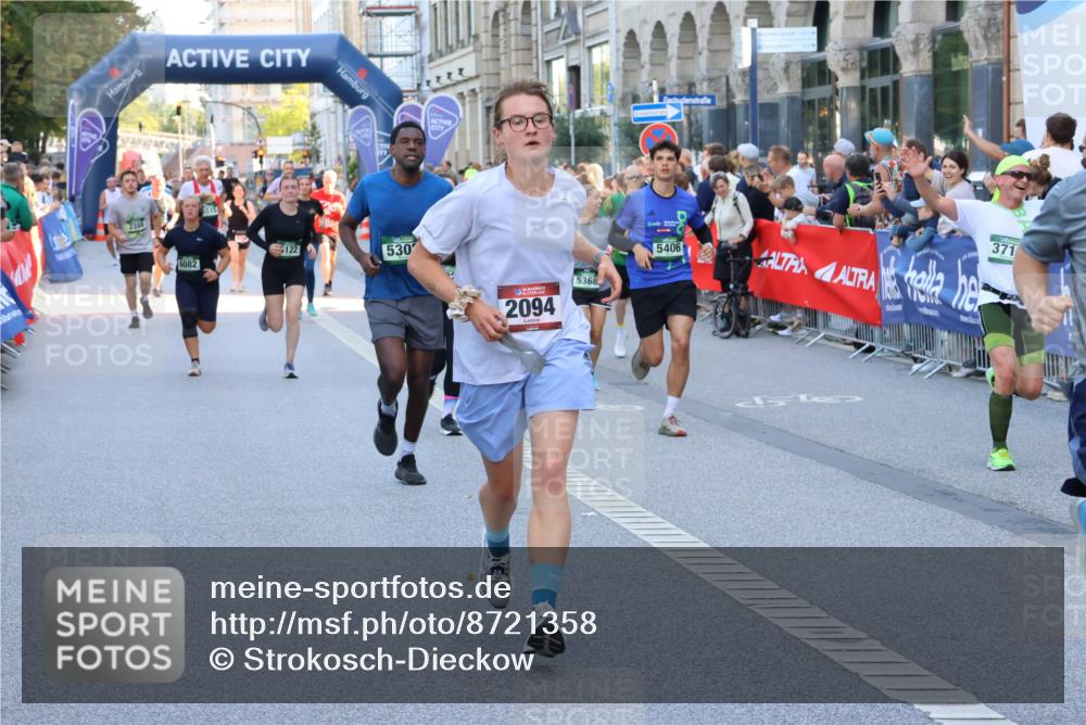 07.09.2025 - BARMER Alsterlauf Strokosch-Dieckow http://msf.ph/oto/8721358 07.09.2025 09:57:45 Ziel 2257, 2377, 2670, 2672, 3055, 4012, 4618, 4701, 4723, 4752, 4888, 4920, 5075, 5079, 5196, 5366, 5384, 5629, 5690, 5697, 5842, 5843, 5901, 6023, 6074, 6238, 6324, 8052, 8091, 8099 meine-sportfotos.de