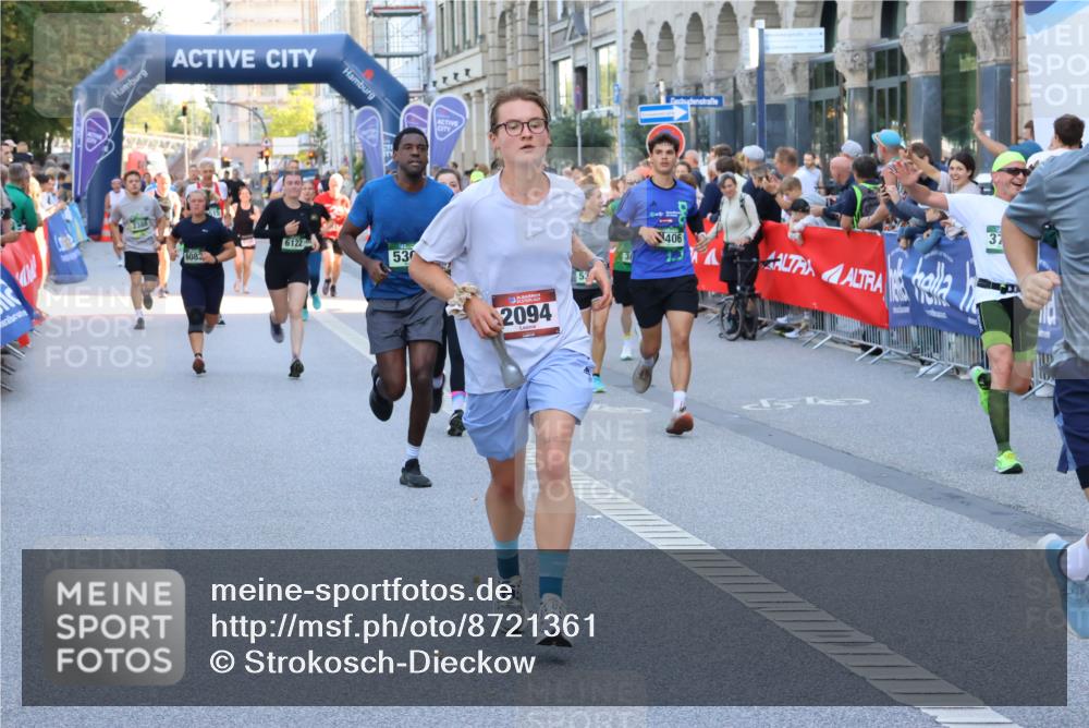 07.09.2025 - BARMER Alsterlauf Strokosch-Dieckow http://msf.ph/oto/8721361 07.09.2025 09:57:45 Ziel 2257, 2377, 2670, 2672, 3055, 4012, 4618, 4701, 4723, 4752, 4888, 4920, 5075, 5079, 5196, 5366, 5384, 5629, 5690, 5697, 5842, 5843, 5901, 6023, 6074, 6238, 6324, 8052, 8091, 8099 meine-sportfotos.de