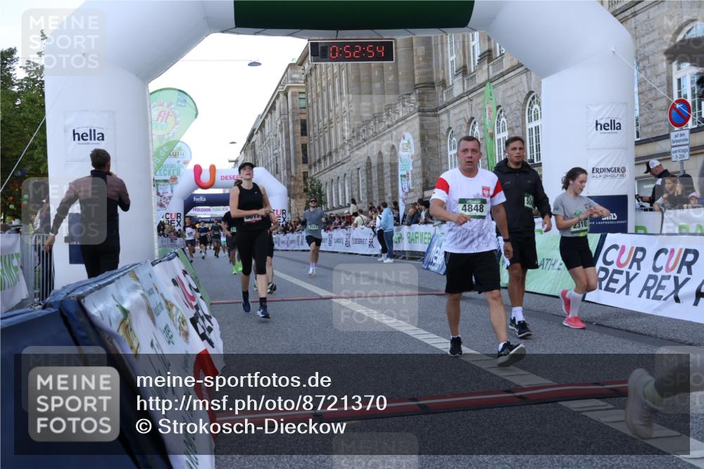 07.09.2025 - BARMER Alsterlauf Strokosch-Dieckow http://msf.ph/oto/8721370 07.09.2025 09:52:53 Ziel 2310, 3959, 4195, 4327, 4848, 4983, 5005, 5453, 5543, 5692, 5945, 5947, 5948, 5972, 5982, 6017, 6127, 6341, 8254, 8372 meine-sportfotos.de