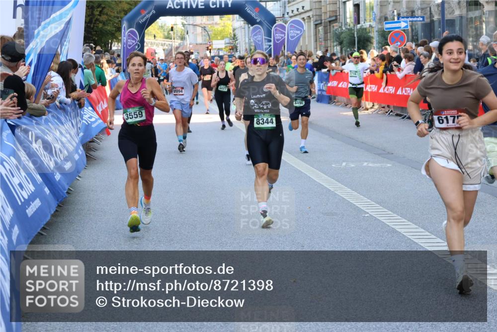 07.09.2025 - BARMER Alsterlauf Strokosch-Dieckow http://msf.ph/oto/8721398 07.09.2025 09:57:39 Ziel 2377, 2672, 3055, 4012, 4523, 4701, 4704, 4723, 4888, 4920, 5075, 5079, 5196, 5257, 5366, 5629, 5697, 5842, 5843, 5864, 5901, 6135, 6238, 6324, 8099 meine-sportfotos.de