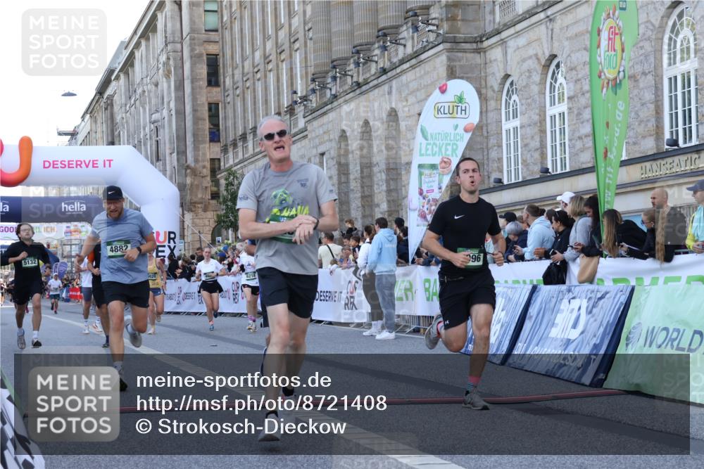 07.09.2025 - BARMER Alsterlauf Strokosch-Dieckow http://msf.ph/oto/8721408 07.09.2025 09:53:10 Ziel 3599, 4257, 4546, 4604, 4658, 4675, 4740, 4882, 5020, 5156, 5205, 5702, 6169, 6218, 8096 meine-sportfotos.de