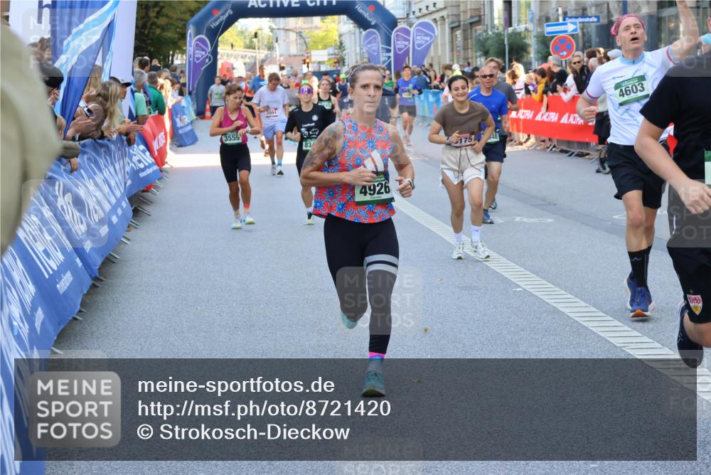 07.09.2025 - BARMER Alsterlauf Strokosch-Dieckow http://msf.ph/oto/8721420 07.09.2025 09:57:37 Ziel 2377, 2672, 2678, 3055, 3992, 4262, 4523, 4701, 4704, 4888, 4920, 5075, 5079, 5257, 5324, 5366, 5629, 5697, 5842, 5843, 5864, 5901, 6135, 6238, 6324, 8099 meine-sportfotos.de