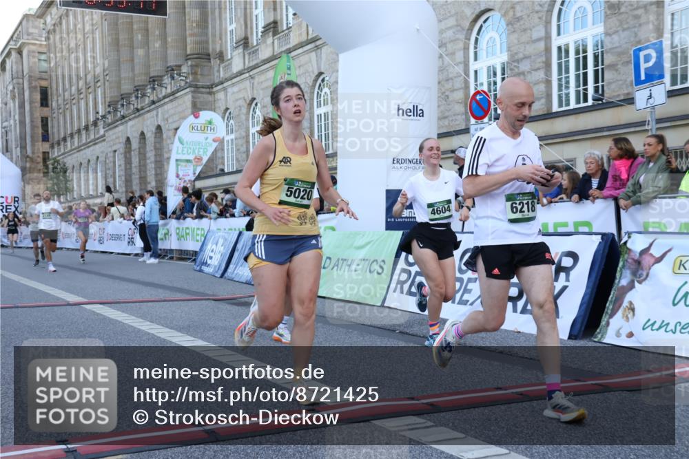 07.09.2025 - BARMER Alsterlauf Strokosch-Dieckow http://msf.ph/oto/8721425 07.09.2025 09:53:15 Ziel 2146, 2494, 2894, 3599, 4257, 4546, 4604, 4882, 5020, 5702, 5869, 6218, 6222, 8096 meine-sportfotos.de